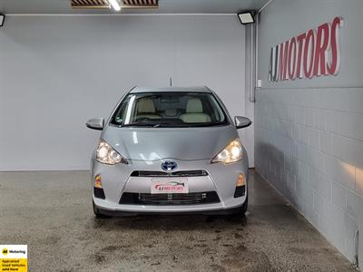 2014 Toyota Aqua - Thumbnail
