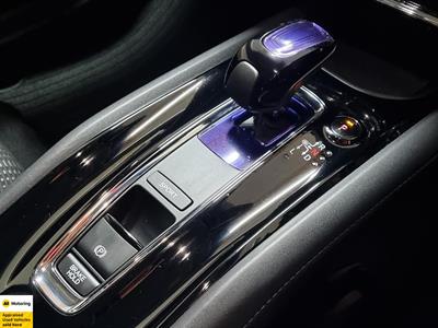 2014 Honda Vezel - Thumbnail