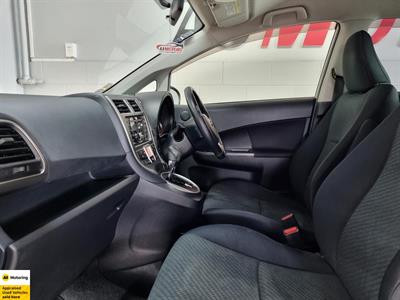 2012 Toyota Ractis - Thumbnail