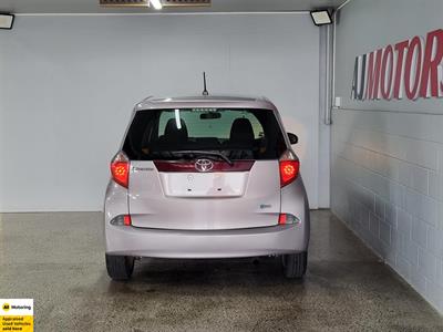 2012 Toyota Ractis - Thumbnail
