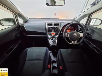 2012 Toyota Ractis - Thumbnail