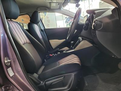 2015 Mazda Demio - Thumbnail