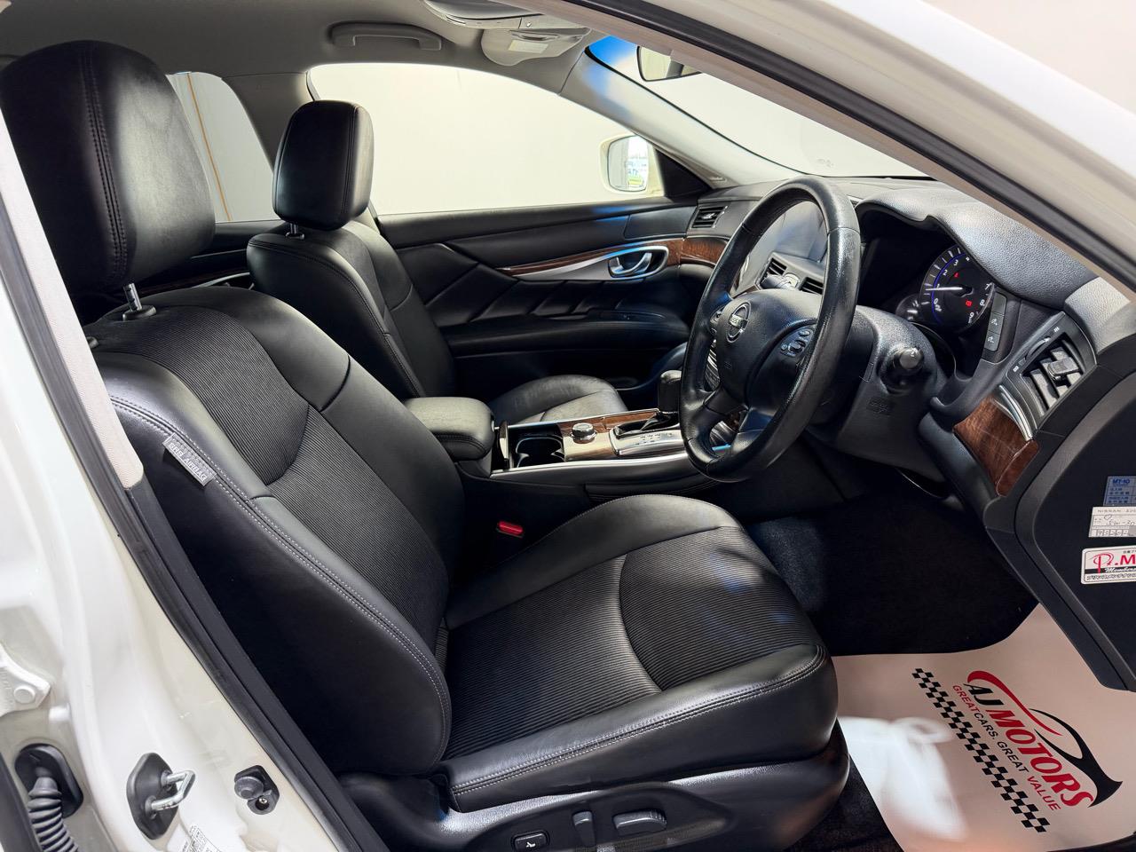 2014 Nissan Fuga