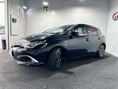 2016 Toyota Auris - Thumbnail