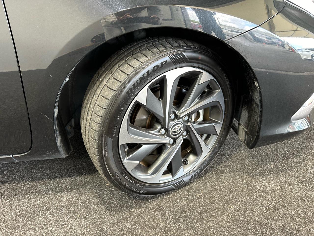 2016 Toyota Auris