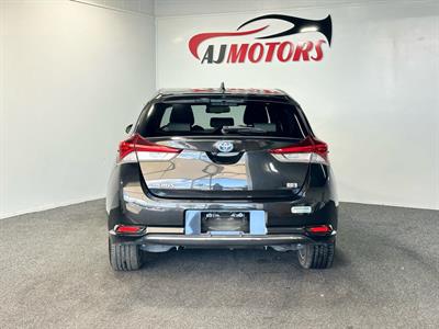2016 Toyota Auris - Thumbnail