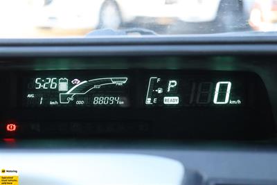 2012 Toyota Aqua - Thumbnail