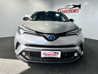 2017 Toyota C-HR - Thumbnail