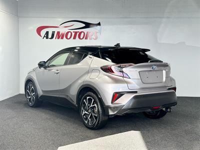 2017 Toyota C-HR - Thumbnail