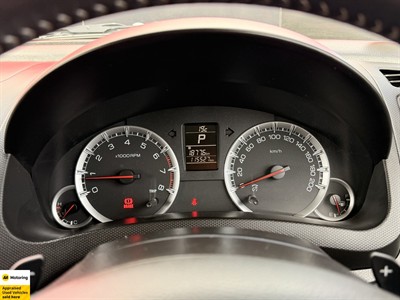 2015 Suzuki Swift - Thumbnail