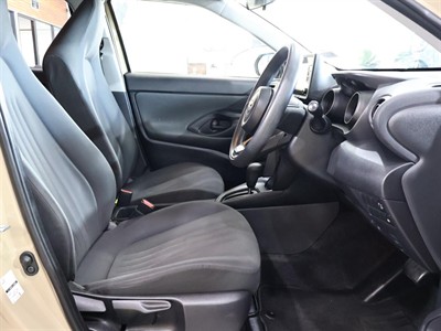 2021 Toyota YARIS CROSS - Thumbnail
