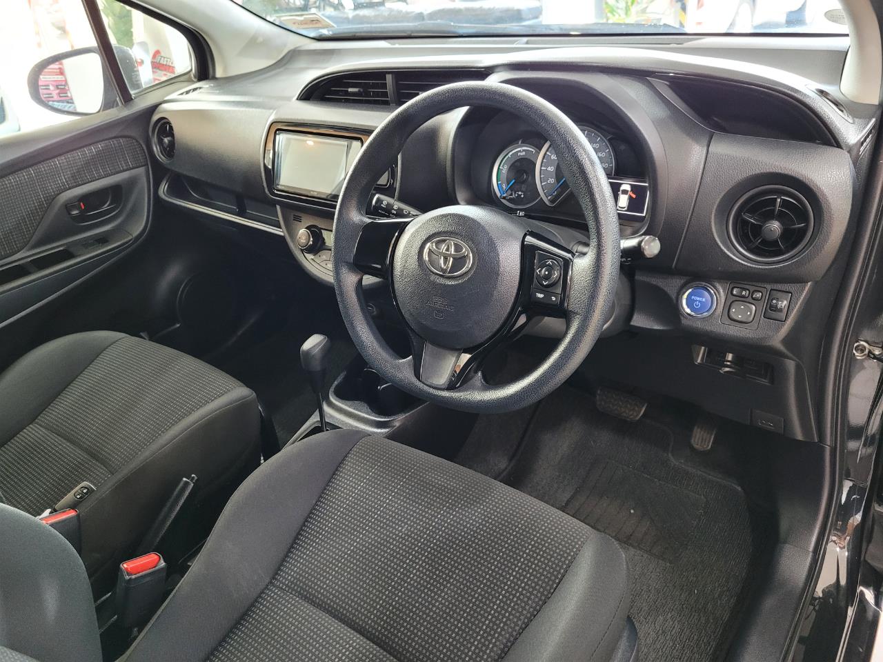 2017 Toyota Vitz