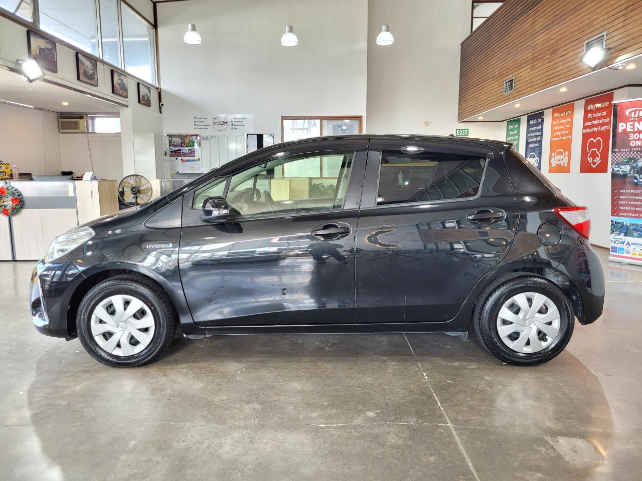 2017 Toyota Vitz