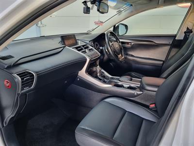 2014 Lexus NX 300h - Thumbnail