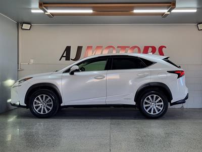 2014 Lexus NX 300h - Thumbnail