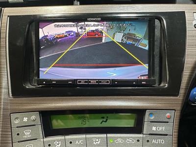 2013 Toyota Prius - Thumbnail