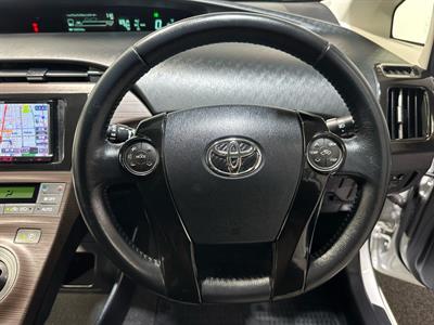 2013 Toyota Prius - Thumbnail