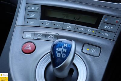 2012 Toyota Prius - Thumbnail