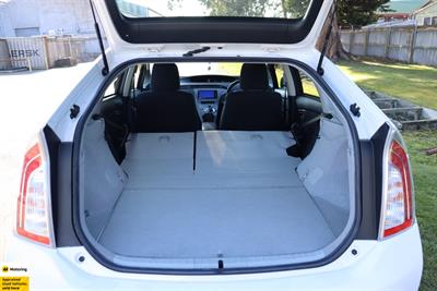 2012 Toyota Prius - Thumbnail