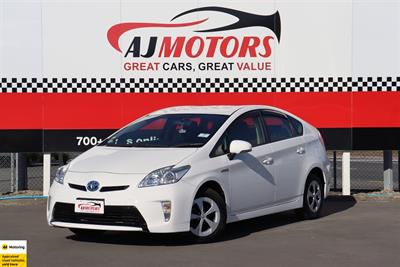 2012 Toyota Prius - Thumbnail