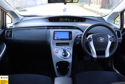 2012 Toyota Prius - Thumbnail