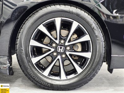 2015 Honda STEPWAGON - Thumbnail