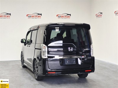 2015 Honda STEPWAGON - Thumbnail