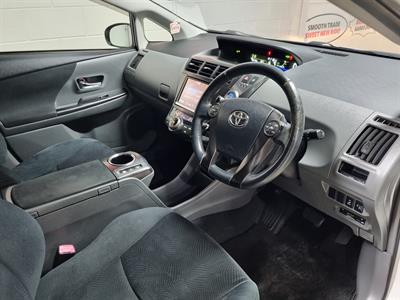 2014 Toyota Prius - Thumbnail