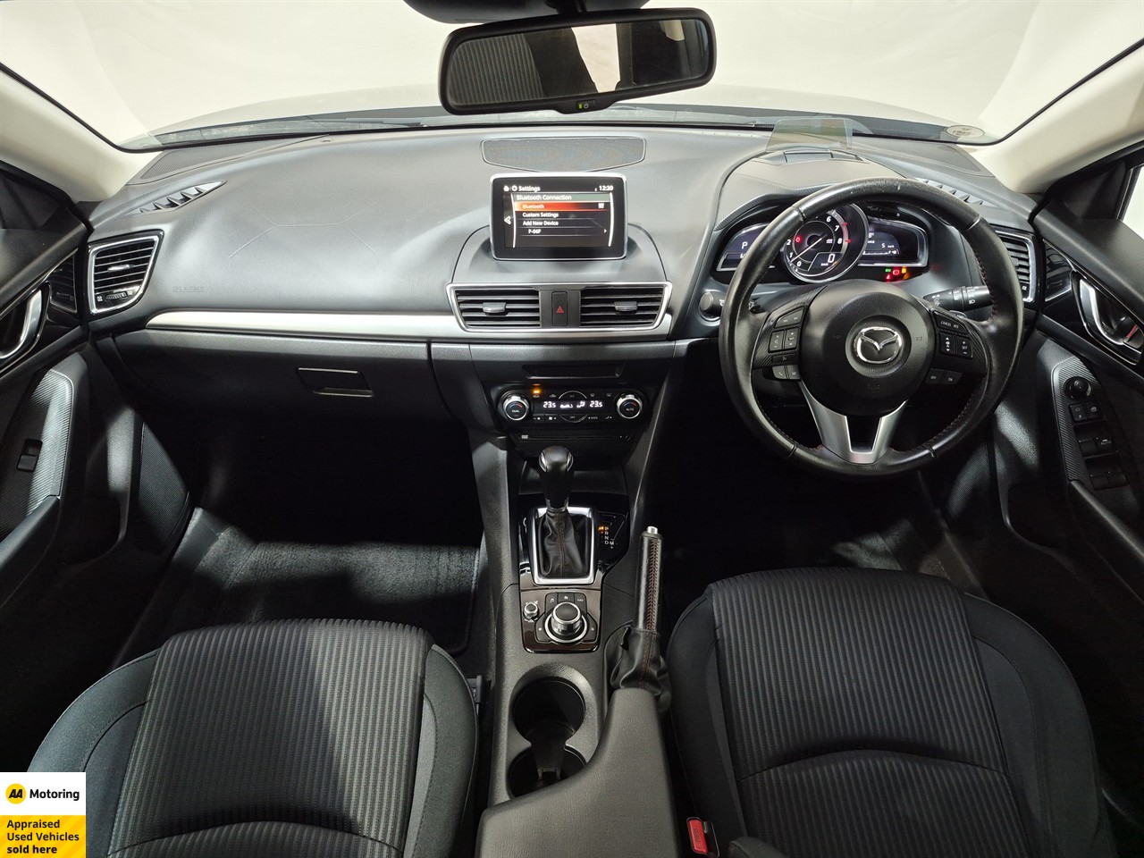 2015 Mazda Axela Sport