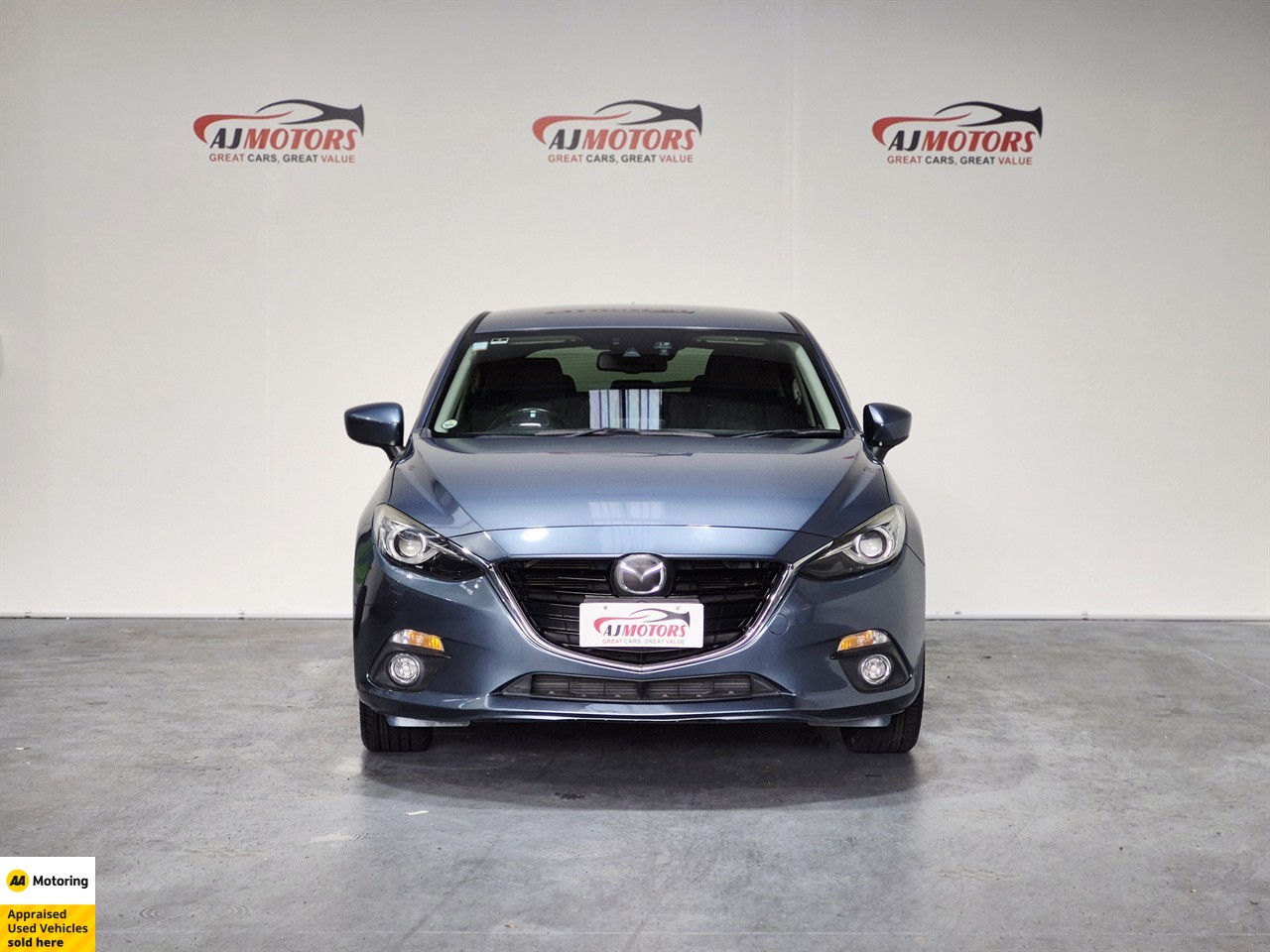 2015 Mazda Axela Sport