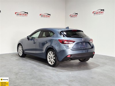 2015 Mazda Axela Sport - Thumbnail