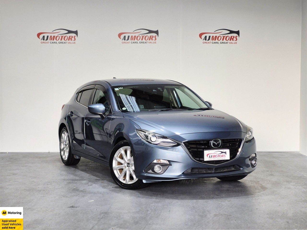 2015 Mazda Axela Sport