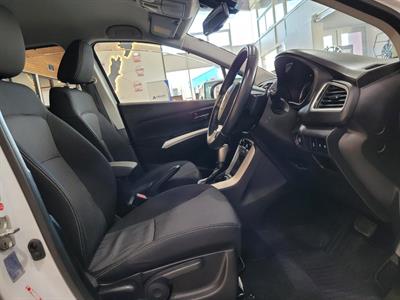 2015 Suzuki SX4 - Thumbnail