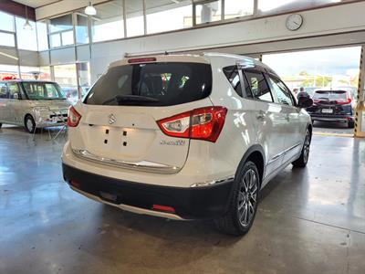 2015 Suzuki SX4 - Thumbnail