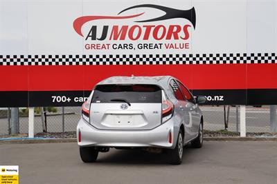 2021 Toyota Aqua - Thumbnail