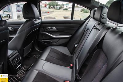 2019 BMW 320i - Thumbnail