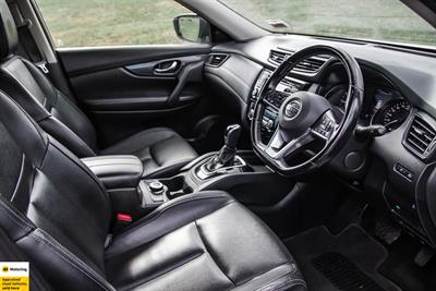 2020 Nissan X-Trail - Thumbnail