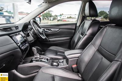 2020 Nissan X-Trail - Thumbnail