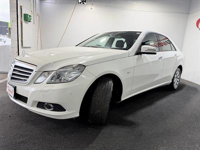 2009 Mercedes-Benz E 250 - Thumbnail
