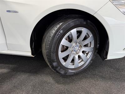 2009 Mercedes-Benz E 250 - Thumbnail