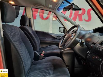 2014 Nissan Serena - Thumbnail