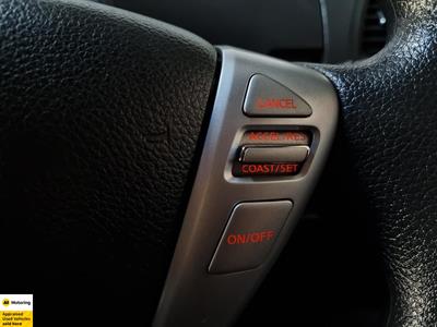 2014 Nissan Serena - Thumbnail