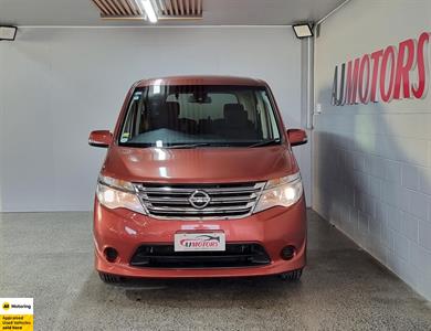2014 Nissan Serena - Thumbnail
