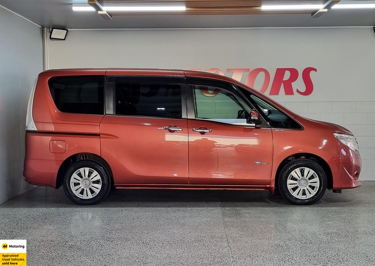 2014 Nissan Serena