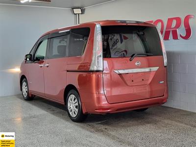 2014 Nissan Serena - Thumbnail