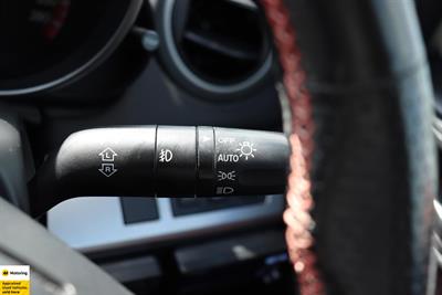 2013 Mazda Axela - Thumbnail