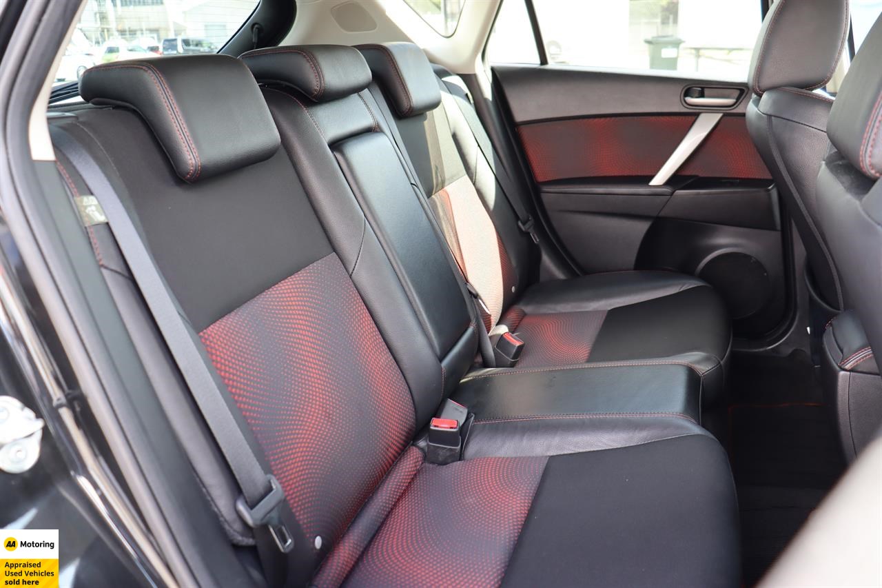2013 Mazda Axela