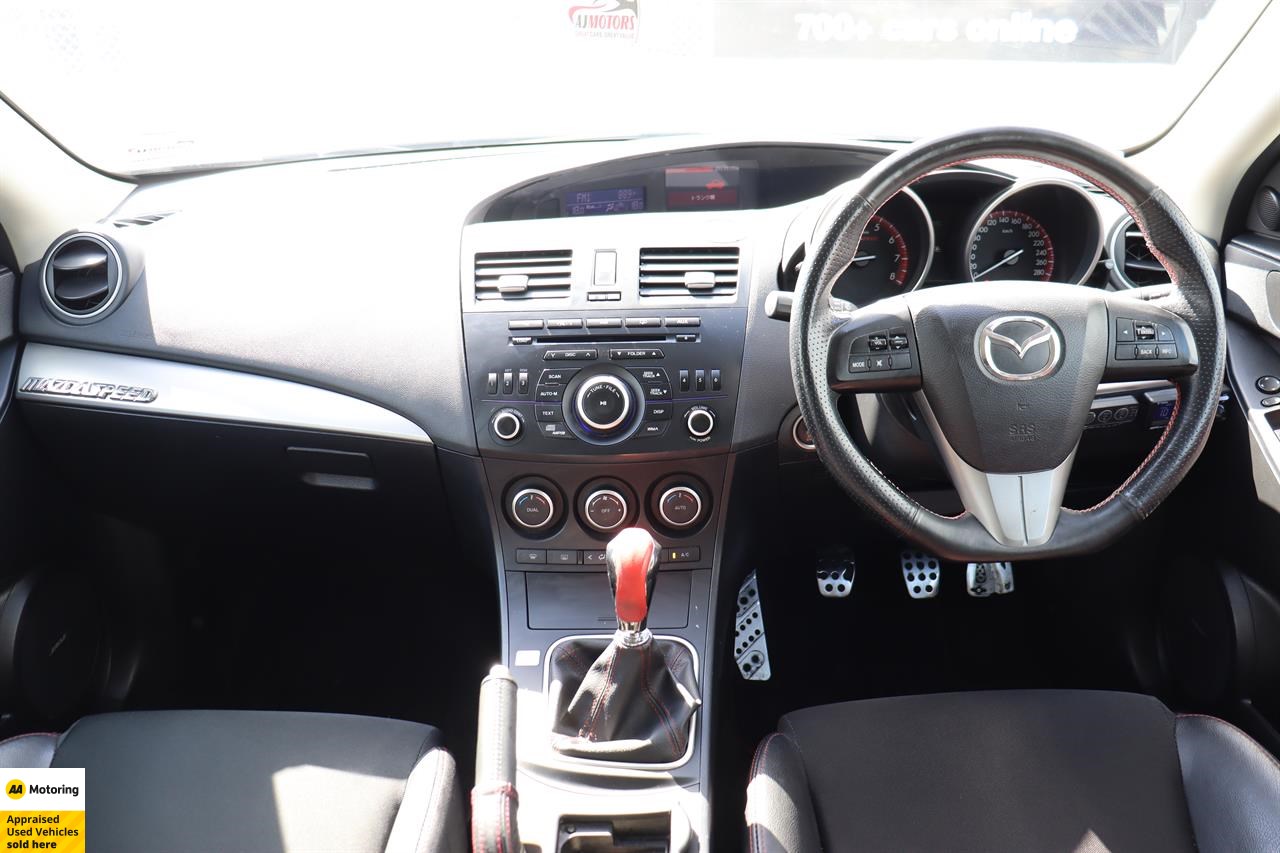 2013 Mazda Axela