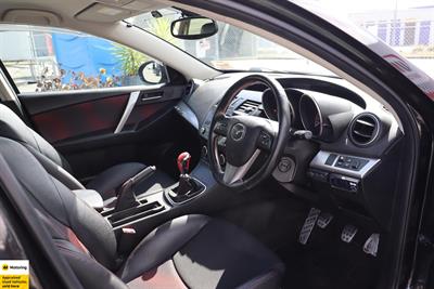 2013 Mazda Axela - Thumbnail