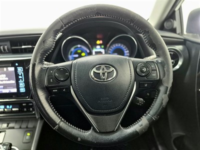 2017 Toyota Corolla - Thumbnail